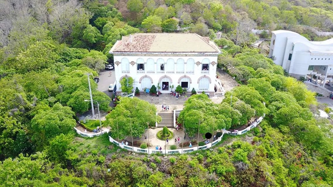 Bạch Dinh Vũng Tàu - Biểu tượng lịch sử và những lý do khiến giới trẻ đã đến Vũng Tàu đều không thể bỏ qua | Nalahouse