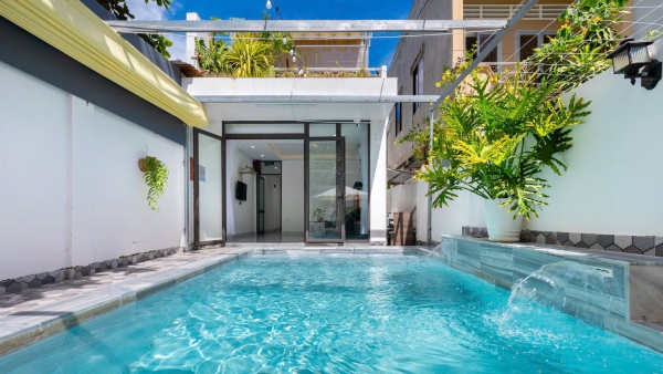 Rybi Home NHÀ PHỐ CÓ HỒ